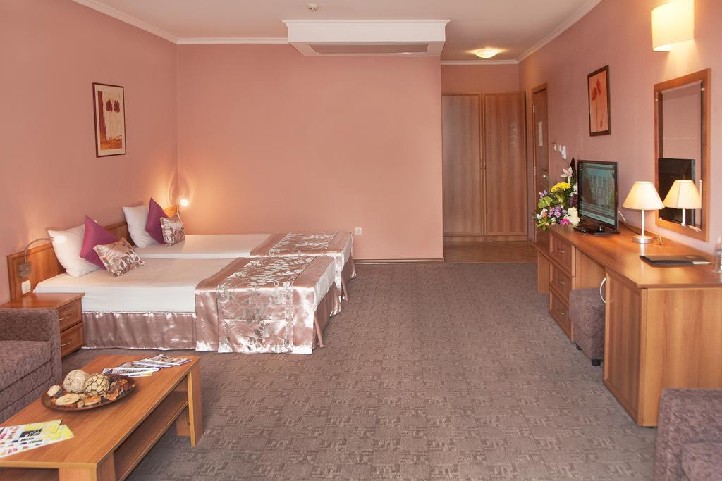 Hotel Real Plovdiv Quarto foto