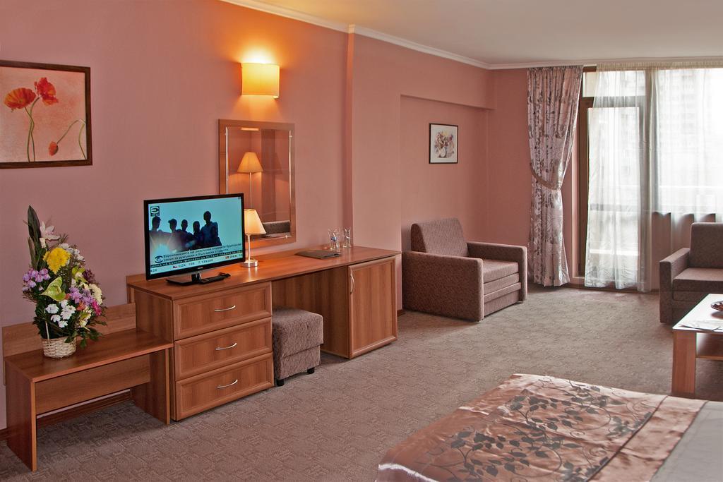 Hotel Real Plovdiv Quarto foto