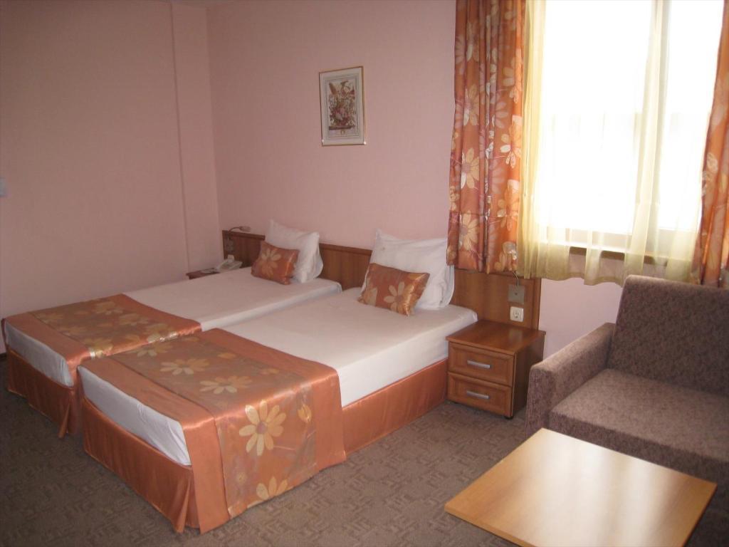 Hotel Real Plovdiv Quarto foto